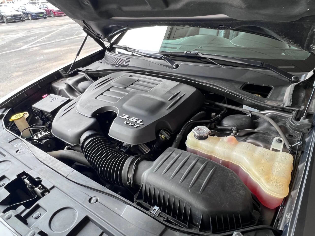 Used 2018 Chrysler 300 S image 9