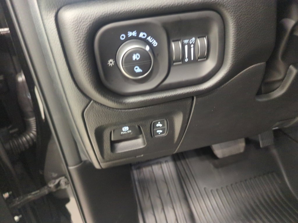 New 2025 RAM 1500 Laramie image 16