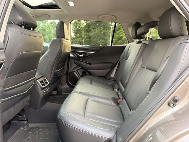 Used 2024 Subaru Outback Limited AWD/4WD image 13
