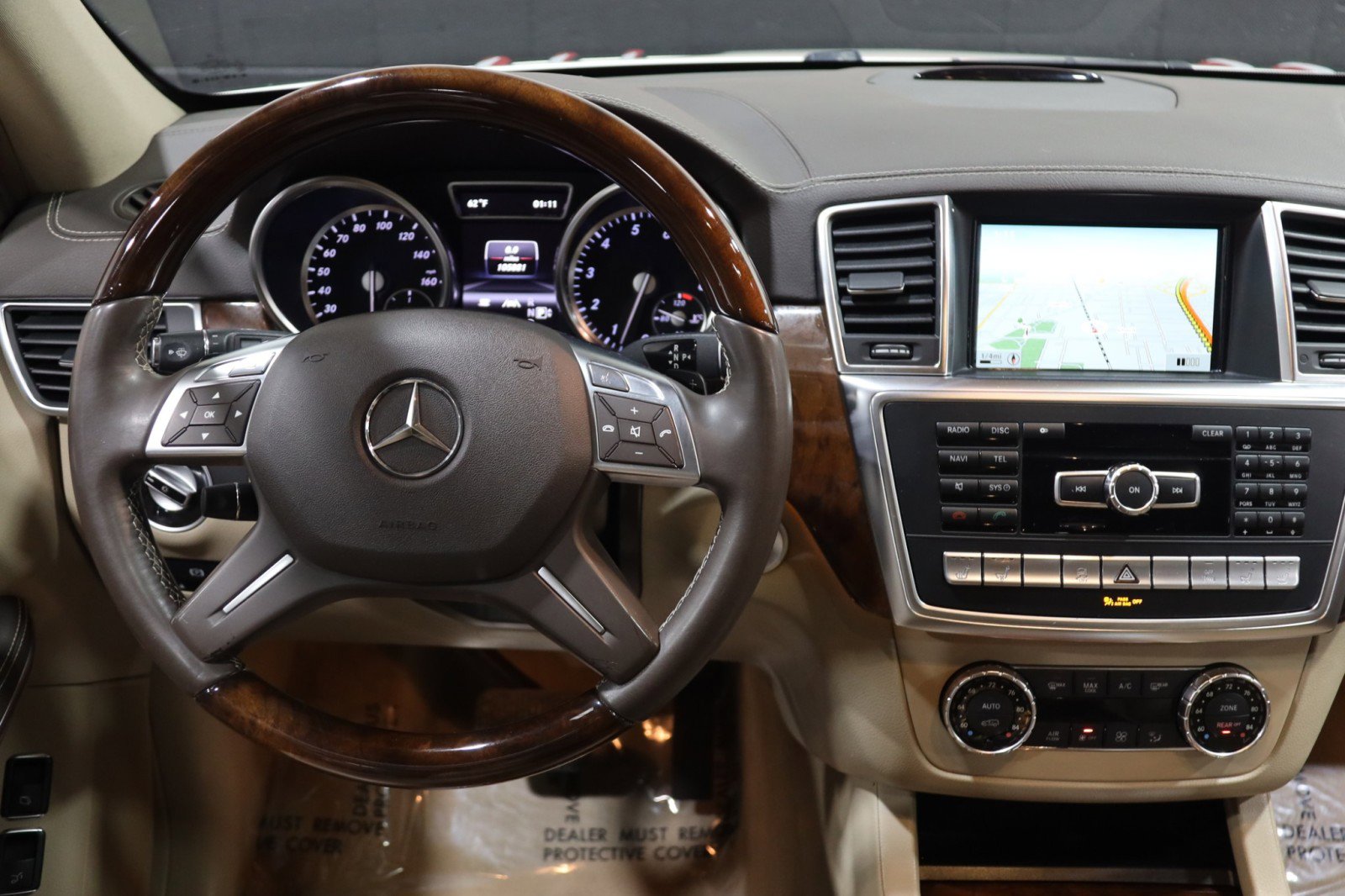 Used 2013 Mercedes-Benz GL 550 4MATIC AMG Sport 4dr Suv image 53