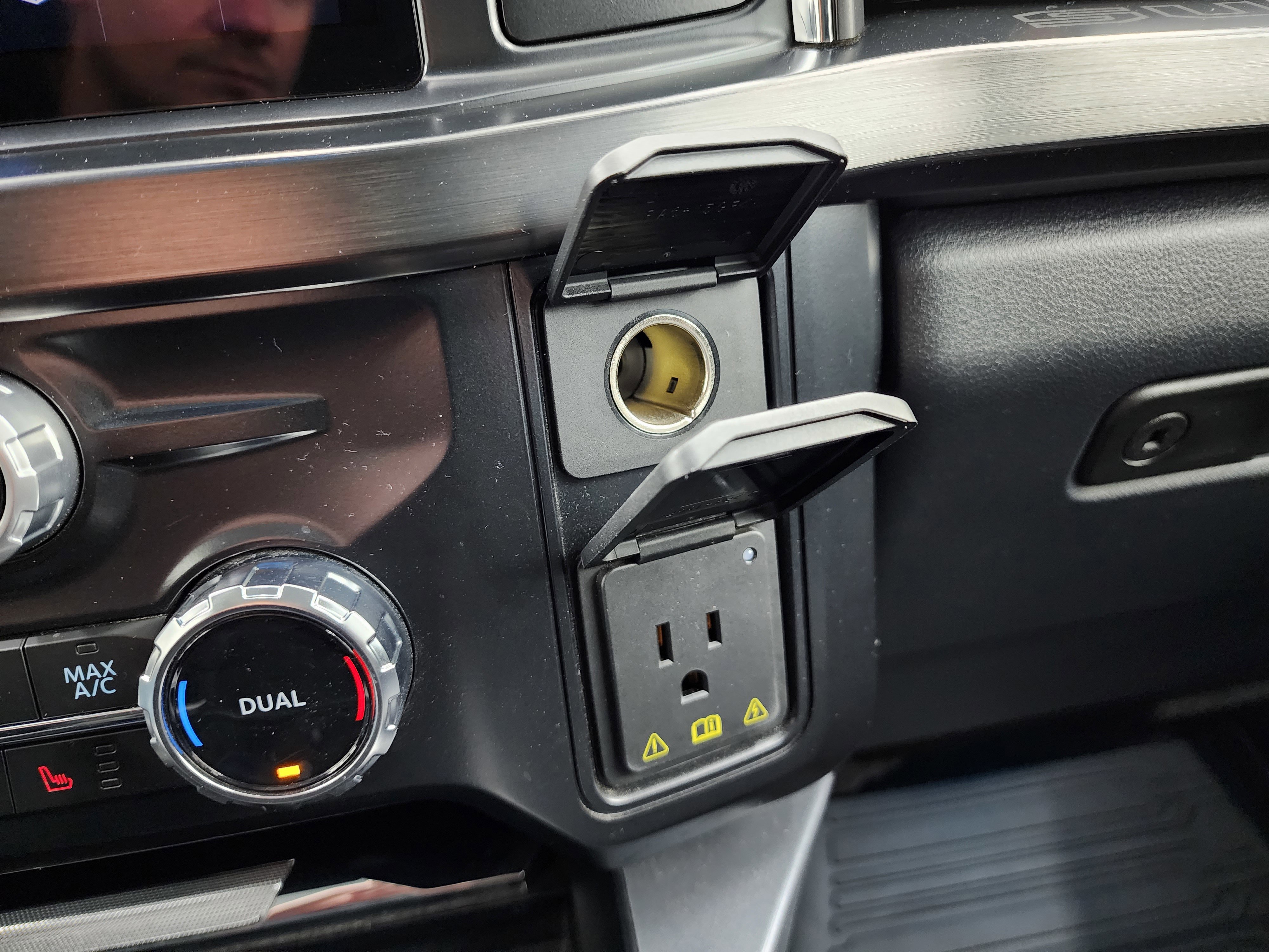 Used 2024 Ford F250 Lariat w/ Chrome Package image 70