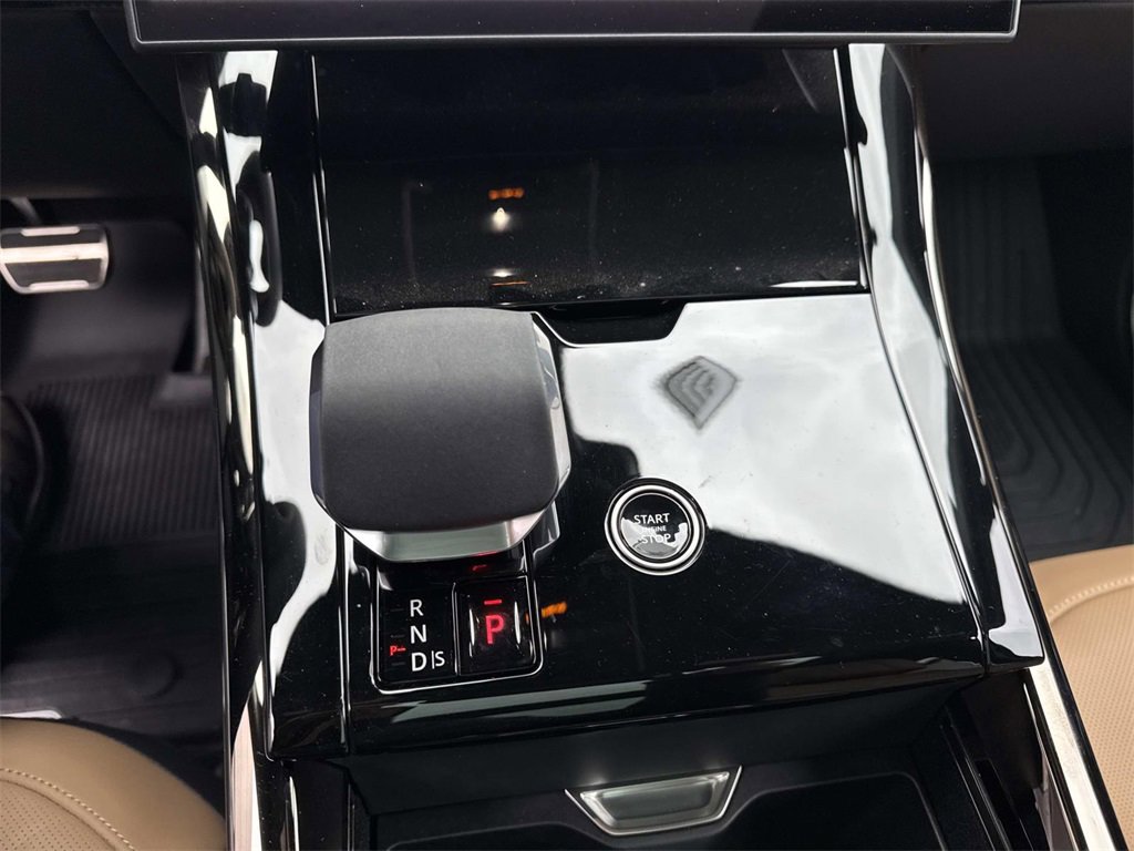 Used 2025 Land Rover Range Rover Sport Autobiography image 24