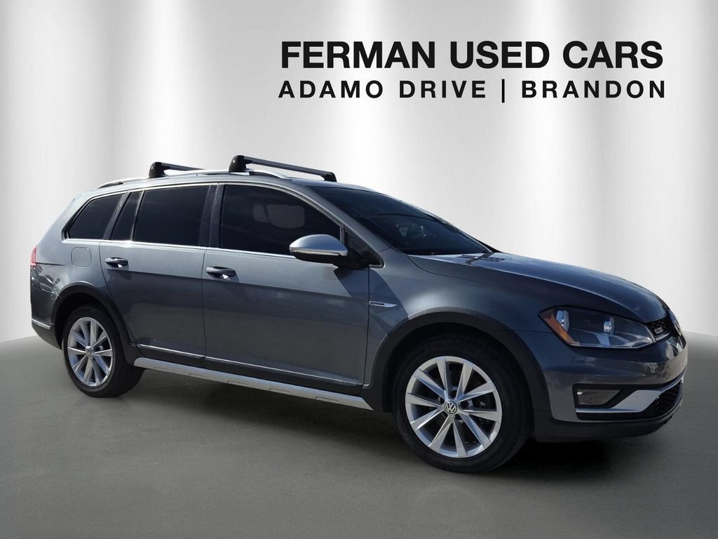 Used 2017 Volkswagen Golf Alltrack S AWD/4WD image 1
