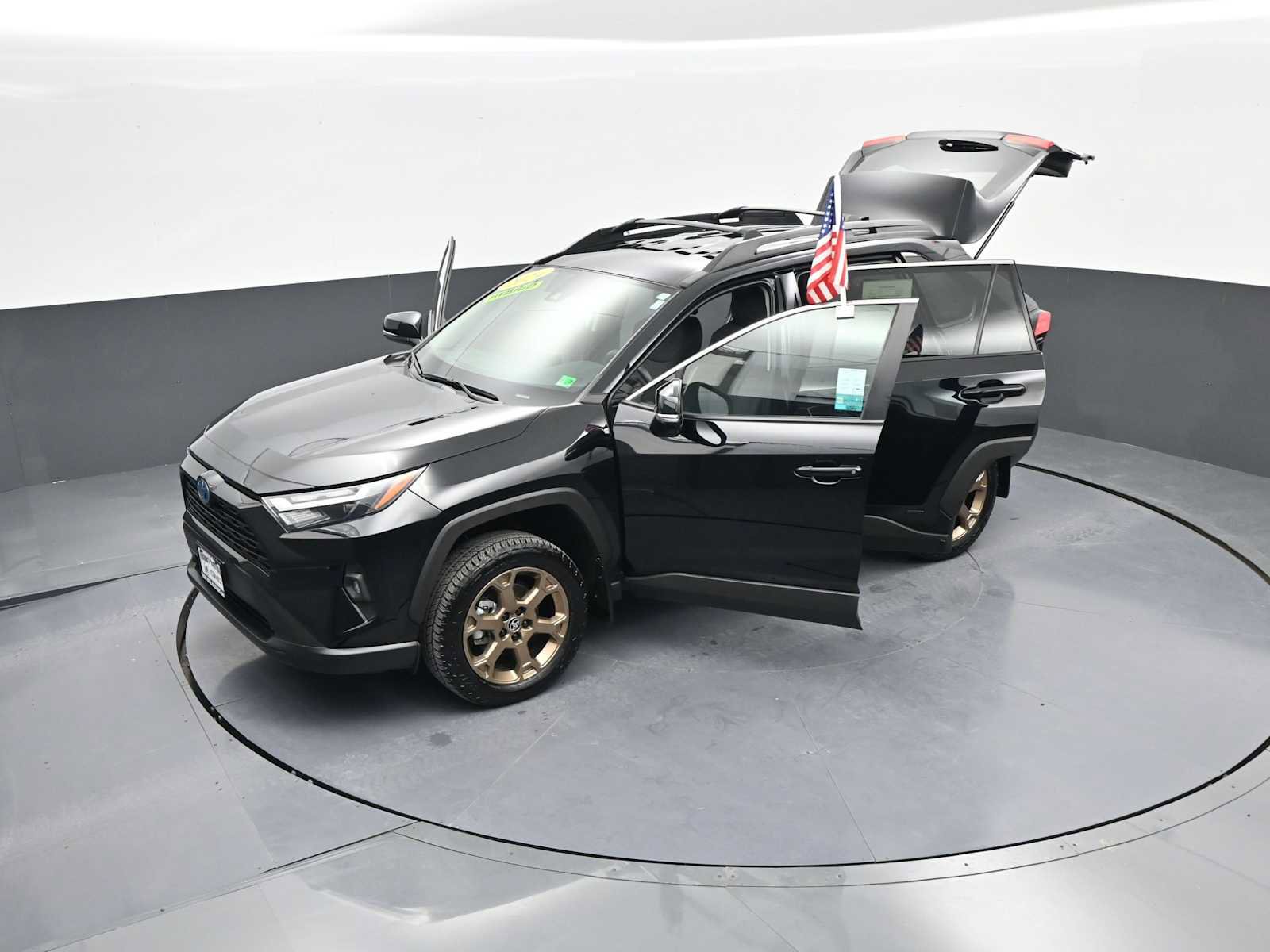 Used 2024 Toyota RAV4 AWD Hybrid image 42