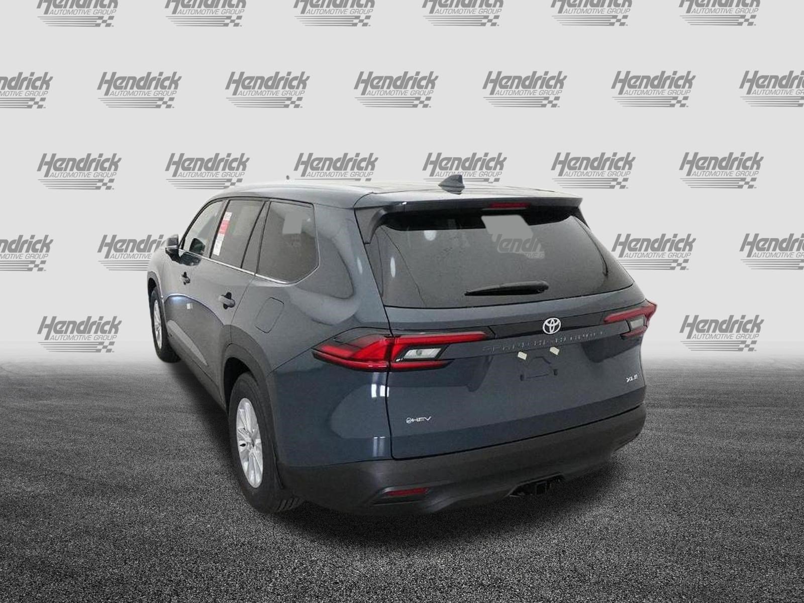 Used 2026 Toyota Grand Highlander XLE FWD image 7