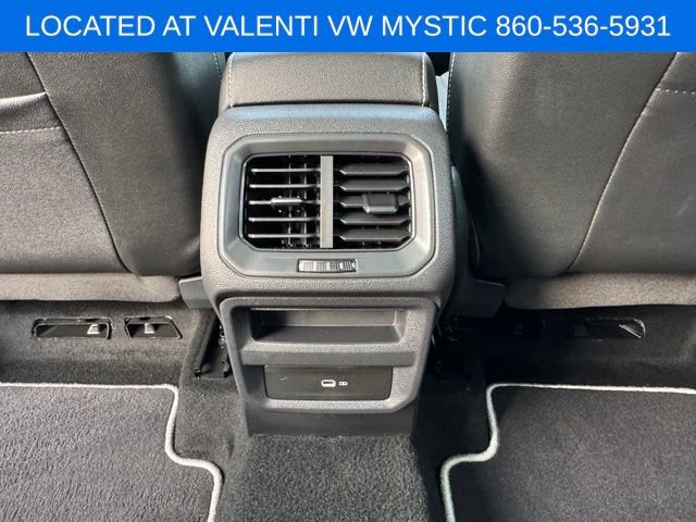 Certified 2023 Volkswagen Taos SEL AWD/4WD image 18