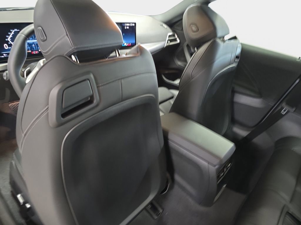 Used 2025 BMW 230i Coupe w/ Convenience Package RWD image 16