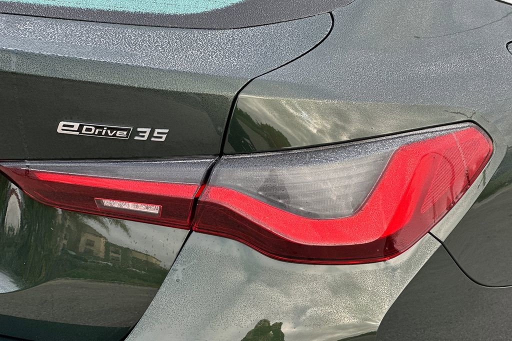 Used 2023 BMW i4 eDrive35 image 33
