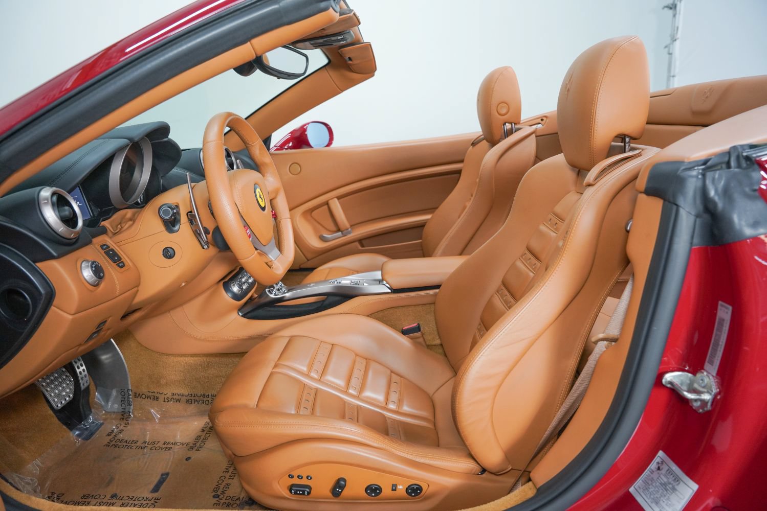 Used 2010 Ferrari California RWD image 35