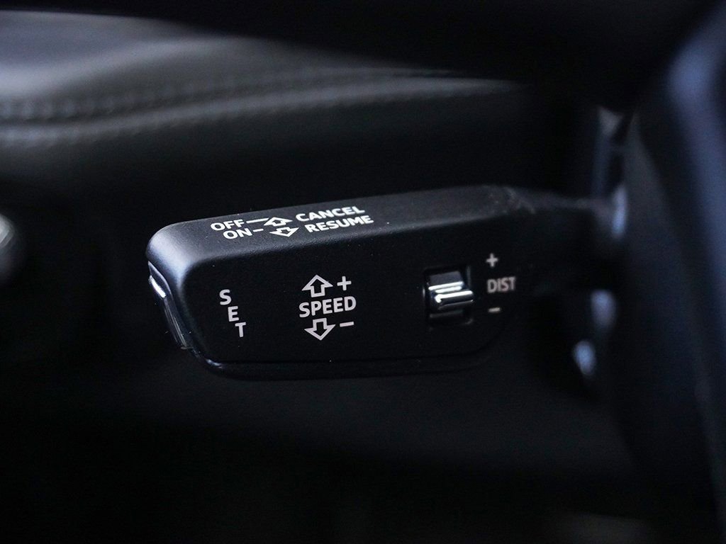 Used 2019 Bentley Bentayga image 58