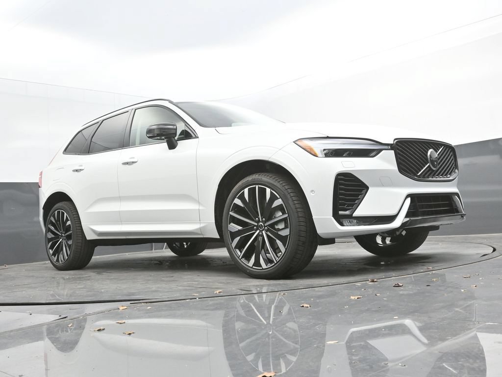 New 2026 Volvo XC60 B5 Ultra w/ Climate Package AWD/4WD image 37