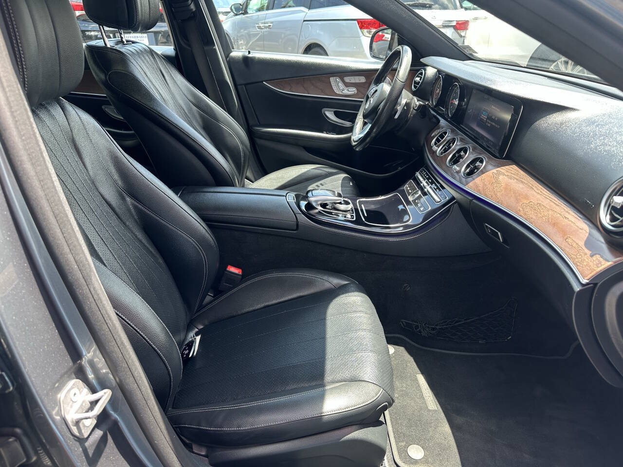 Used 2017 Mercedes-Benz E 300 4MATIC image 16