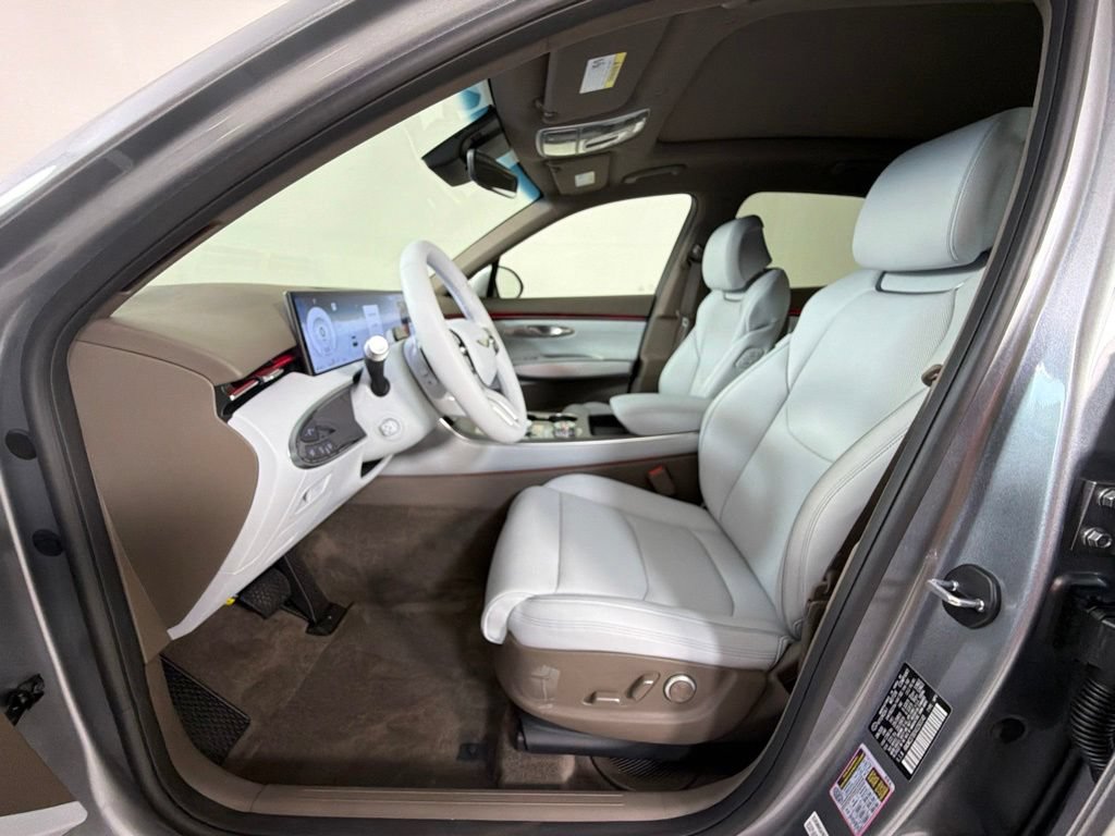 New 2027 Genesis GV70 2.5T Advanced AWD/4WD image 23