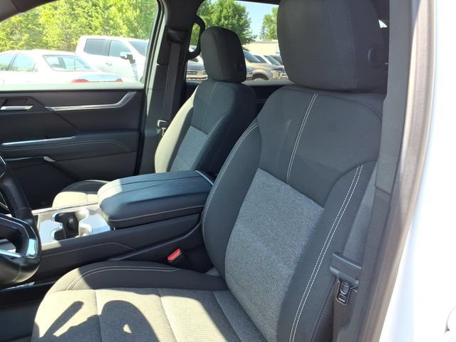 Used 2025 GMC Acadia Elevation AWD/4WD image 19