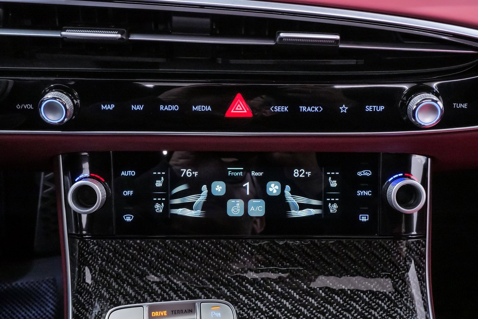 Certified 2026 Genesis GV70 3.5T Sport Prestige image 17