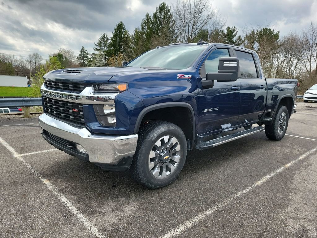 Used 2022 Chevrolet Silverado 2500 LT w/ Convenience Package image 3