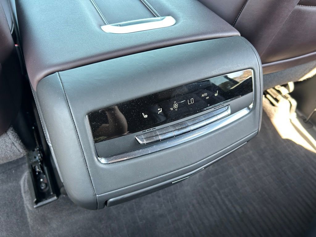 Used 2023 Cadillac Escalade ESV Sport Platinum w/ LPO, ONYX Package image 48