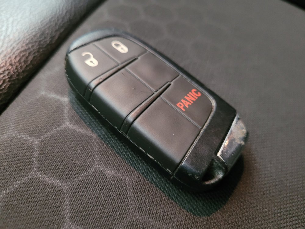 Used 2020 Jeep Compass Latitude image 32