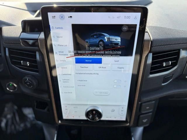 Used 2025 Ford F150 Lightning Lariat AWD/4WD image 25