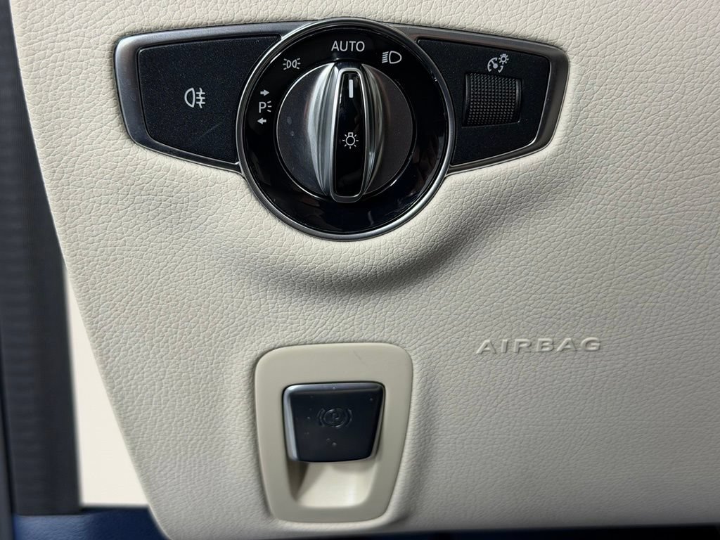 Used 2023 Mercedes-Benz E 450 Cabriolet image 27