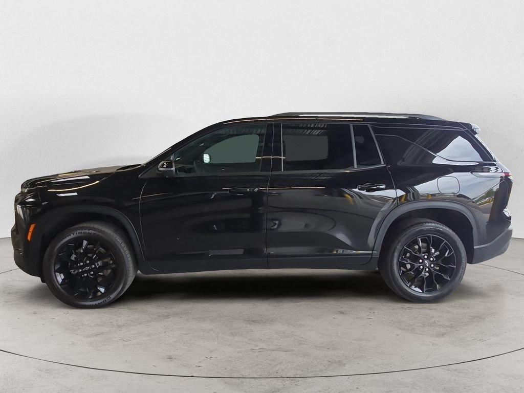 Certified 2025 Chevrolet Traverse LT w/ Midnight/Sport Edition AWD/4WD image 12
