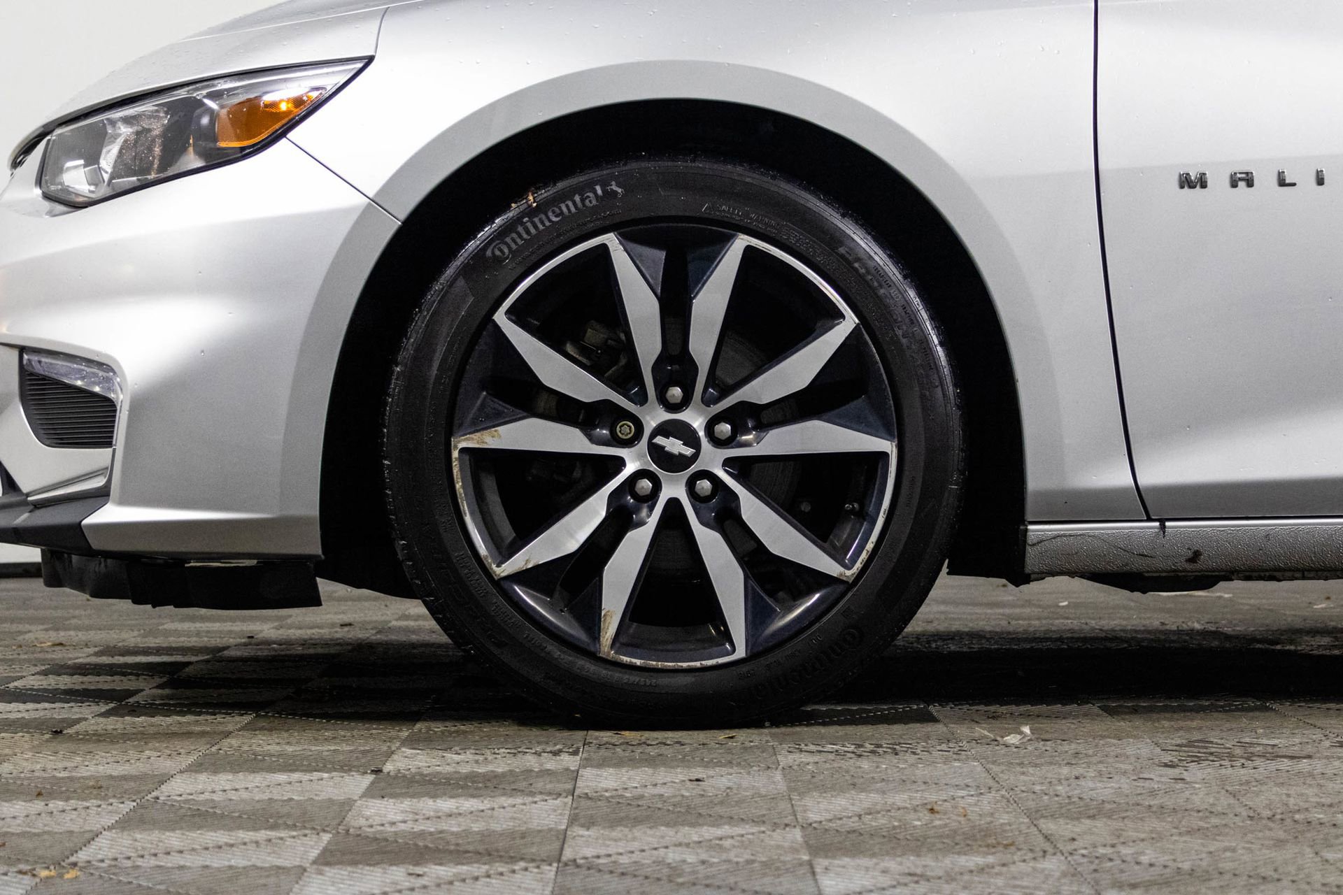 Used 2018 Chevrolet Malibu LT image 44