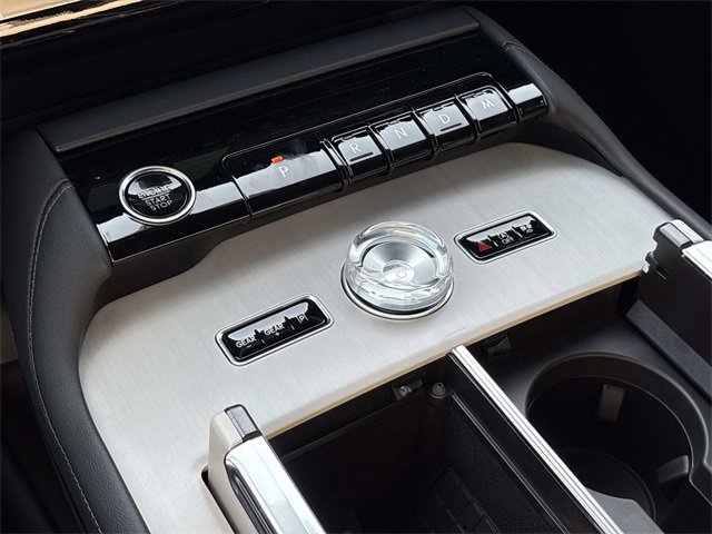 New 2025 Lincoln Navigator Reserve w/ Jet Appearance Package image 29