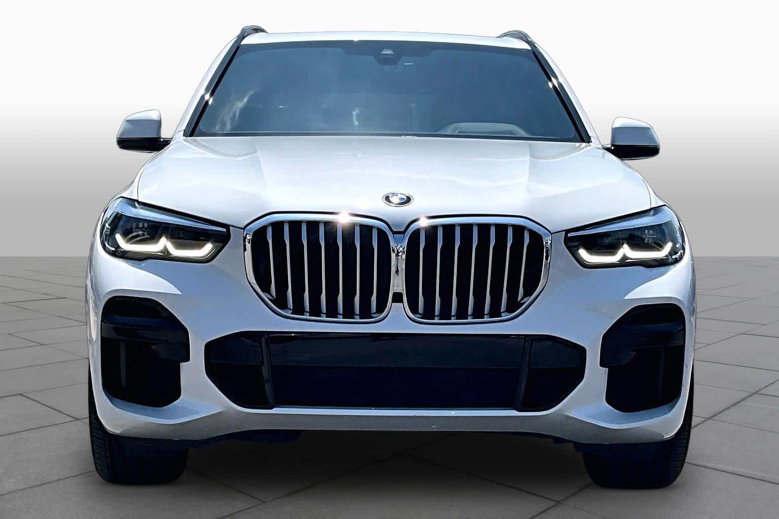 Used 2022 BMW X5 sDrive40i w/ M Sport Package RWD image 4