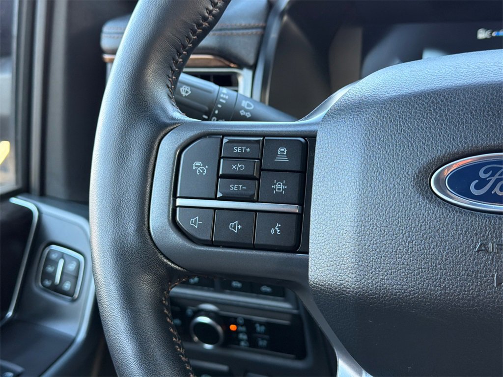 Used 2023 Ford F150 Lightning Lariat image 25