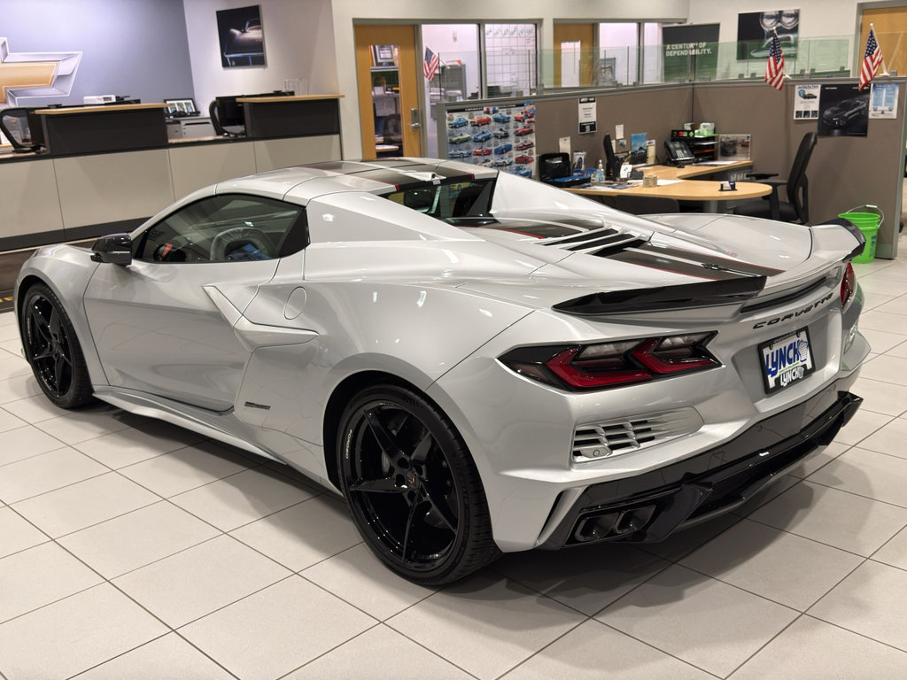 Used 2026 Chevrolet Corvette E-Ray w/ Battery Protection Package image 2