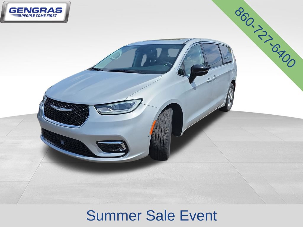Certified 2024 Chrysler Pacifica Limited FWD image 4