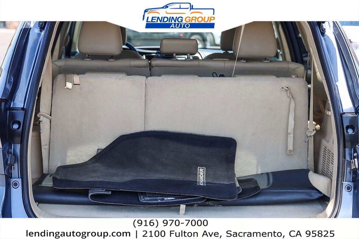 Used 2019 Toyota Highlander XLE w/ Carpet Mat Package (TMS) image 24