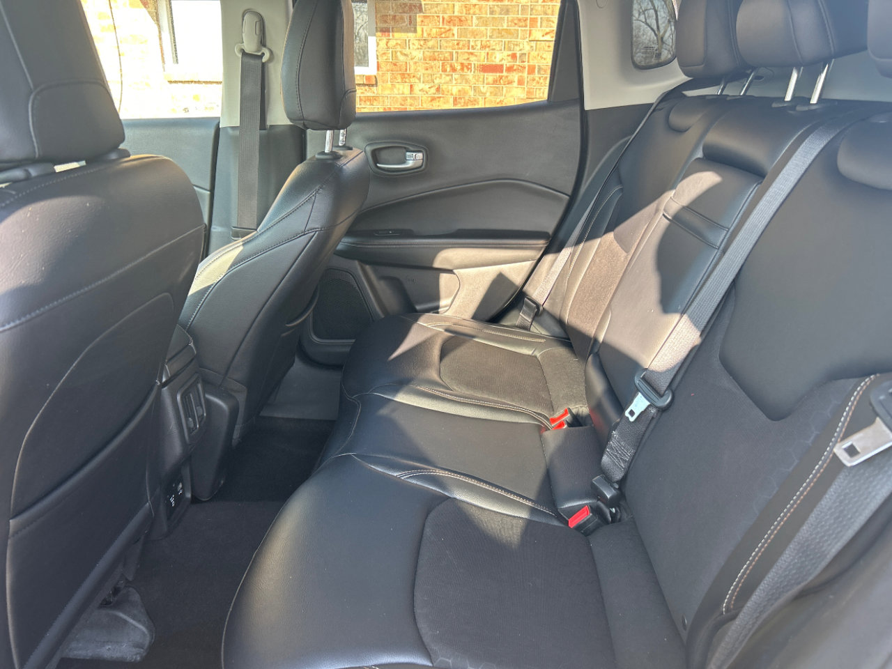 Used 2017 Jeep Compass Latitude w/ Popular Equipment Group image 22