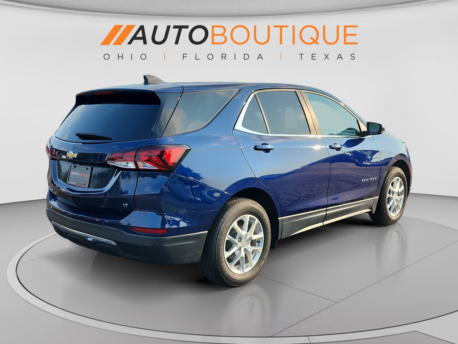 Used 2023 Chevrolet Equinox LT w/ Driver Convenience Package FWD image 5