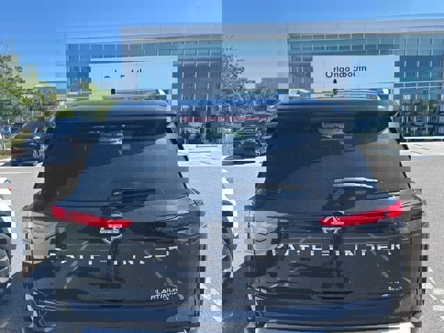 Used 2022 Nissan Pathfinder Platinum w/ Cargo Package image 6