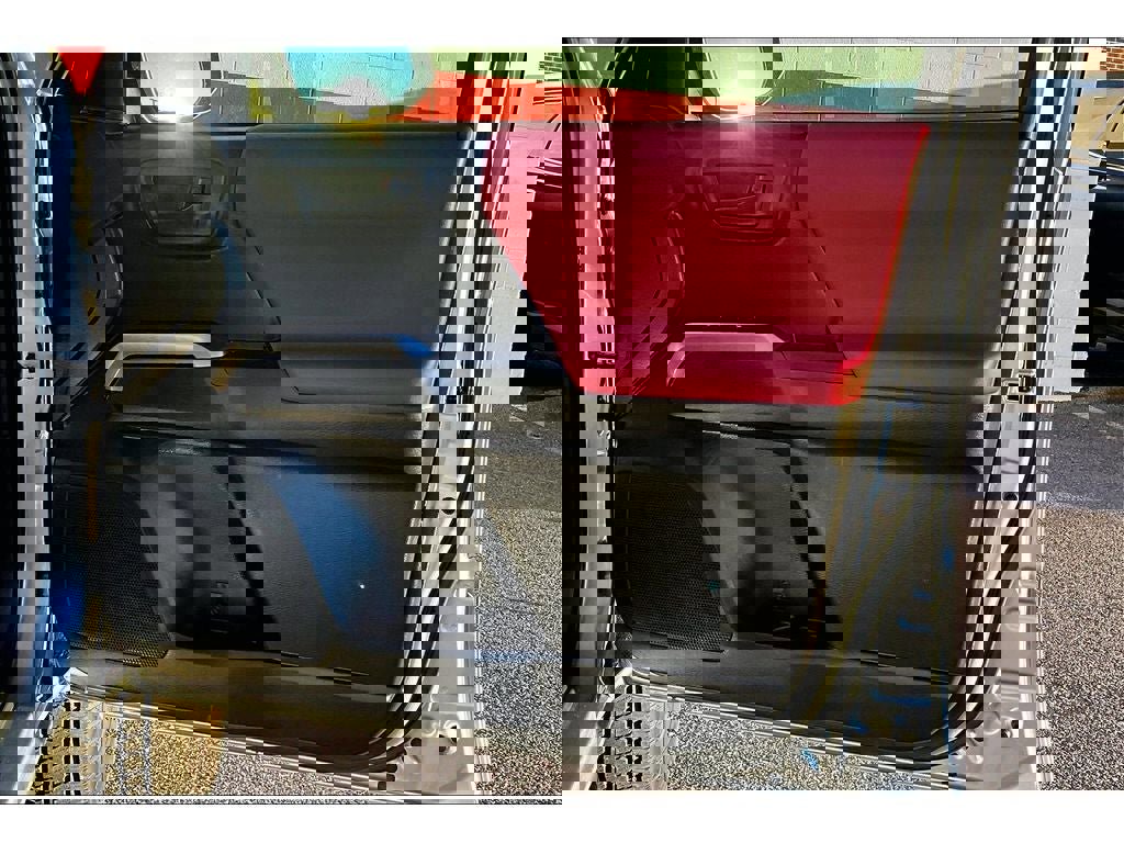 Used 2023 Toyota Tacoma SR5 w/ Technology Package image 19