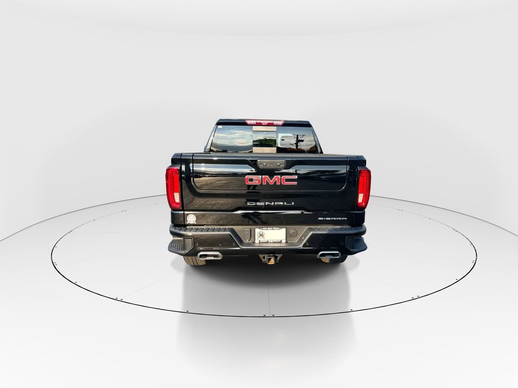 Used 2023 GMC Sierra 1500 Denali w/ Technology Package AWD/4WD image 7