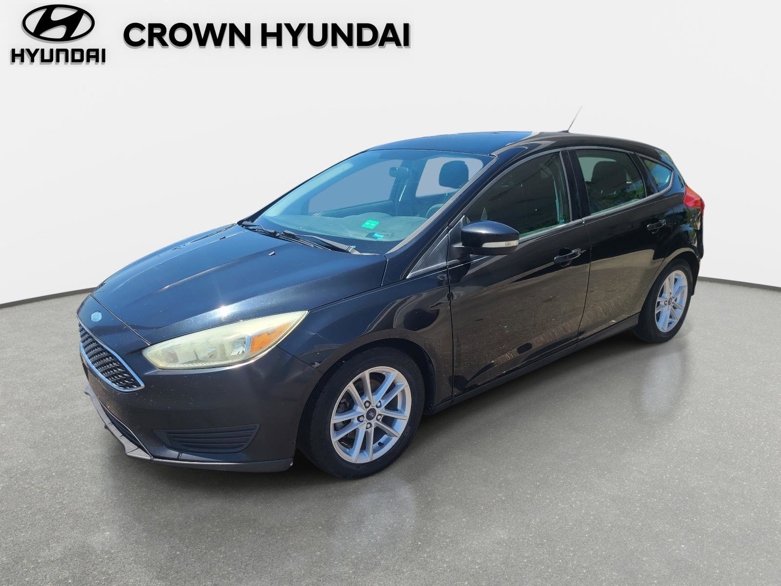 Used 2016 Ford Focus SE FWD image 1