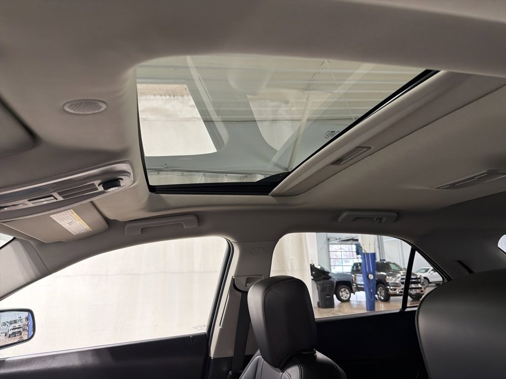 Used 2015 Chevrolet Equinox LTZ image 23