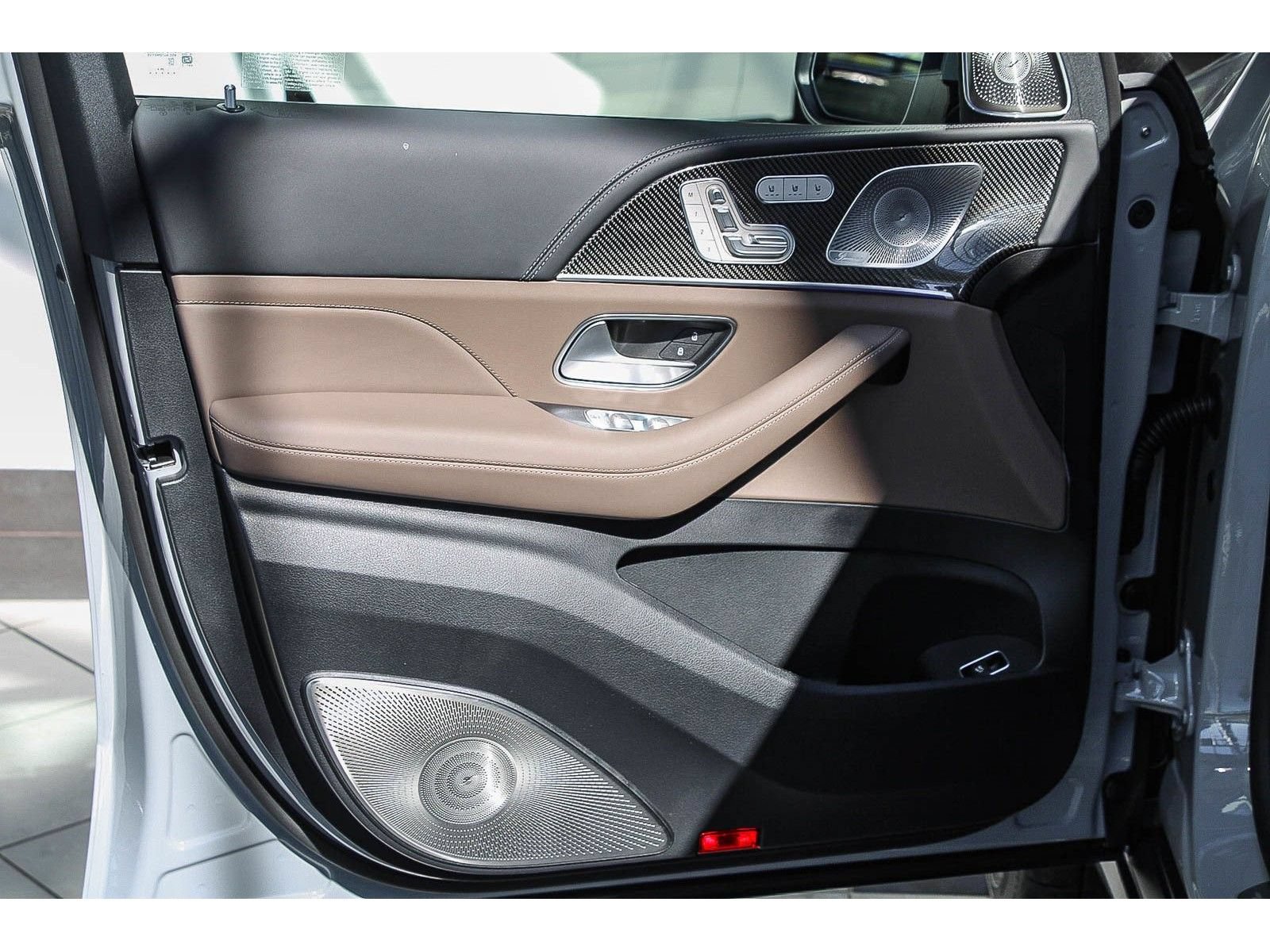 New 2026 Mercedes-Benz GLS 63 AMG 4MATIC image 25
