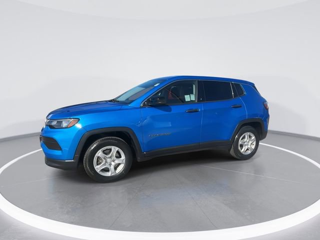 Used 2022 Jeep Compass Sport image 4