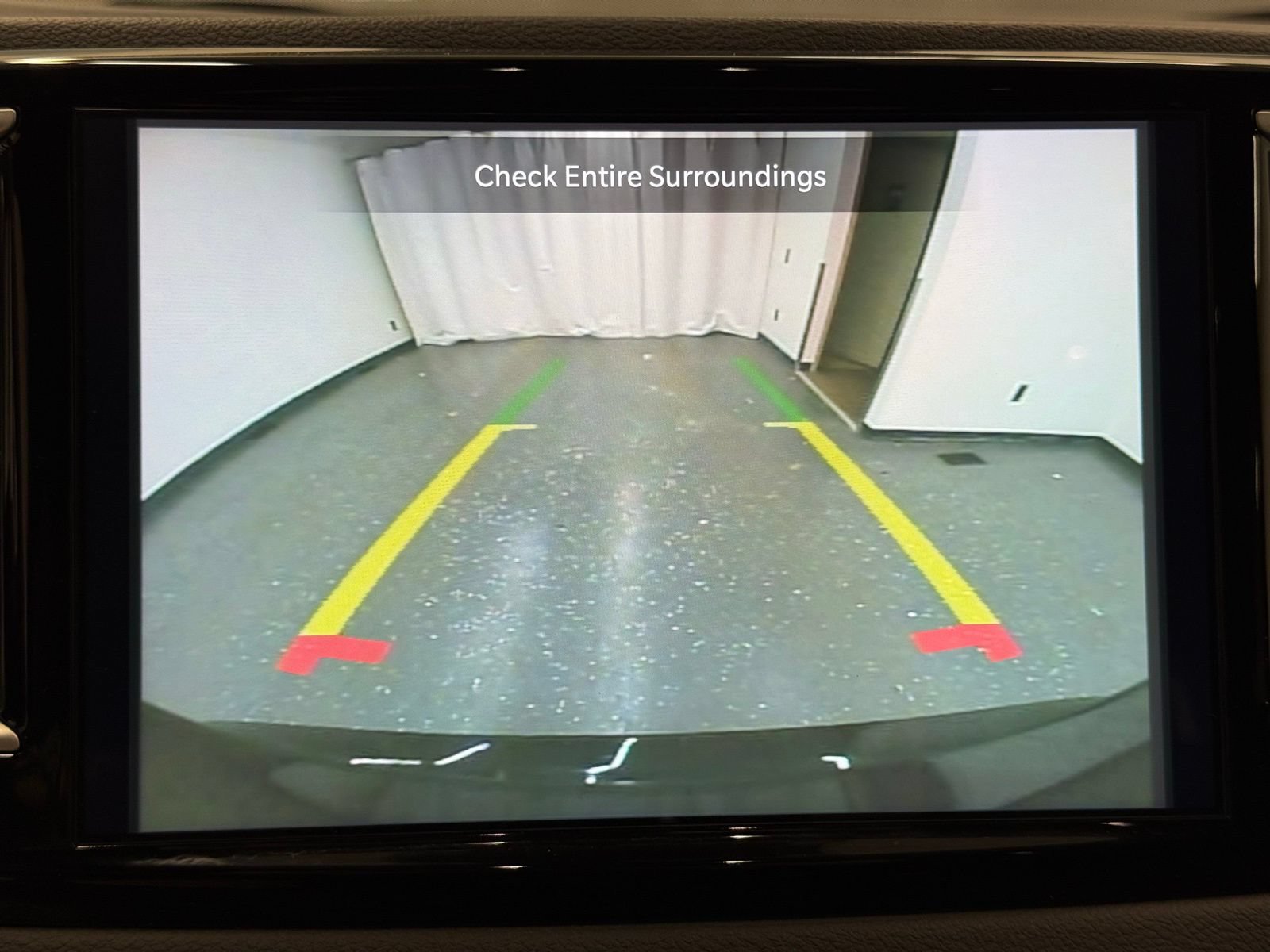 Used 2025 Chrysler Pacifica Select FWD image 16
