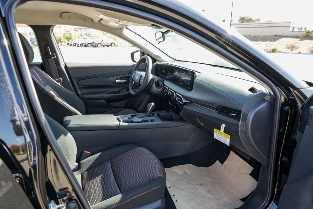 New 2026 Nissan Sentra SR w/ Floor Mat Package FWD image 20