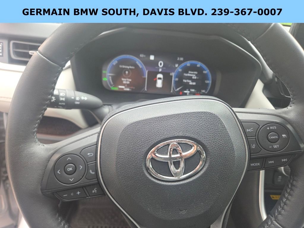 Used 2023 Toyota RAV4 Limited image 35