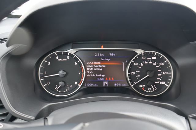 Used 2025 Nissan Altima 2.5 SV FWD image 14