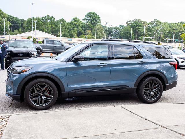 Certified 2025 Ford Explorer ST w/ Sun And Sound Package AWD/4WD image 3