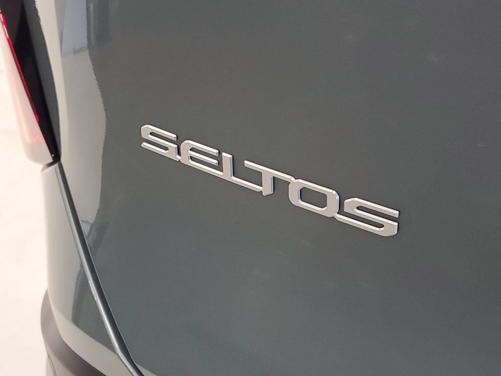 Used 2027 Kia Seltos EX w/ EX Panoramic Sunroof Package AWD/4WD image 8