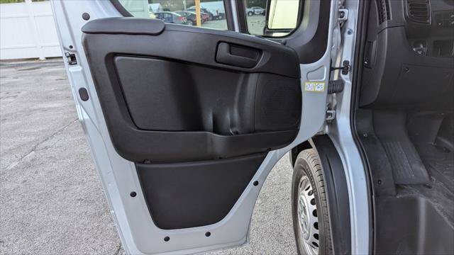 Used 2024 RAM ProMaster 2500 w/ Premium Convenience Group FWD image 13