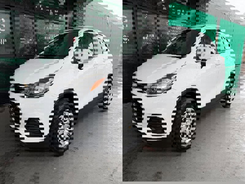 Used 2017 Chevrolet Trax LS image 1