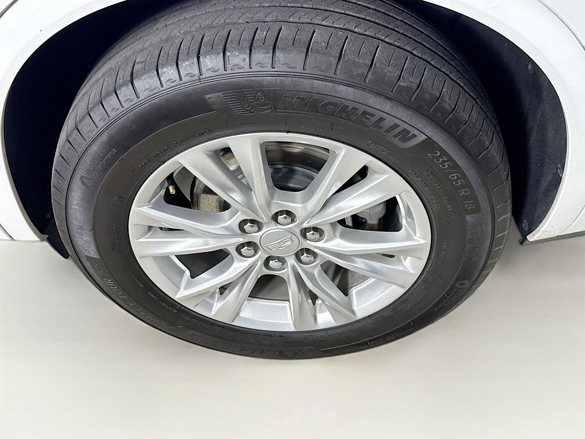 Used 2024 Cadillac XT6 Luxury image 39